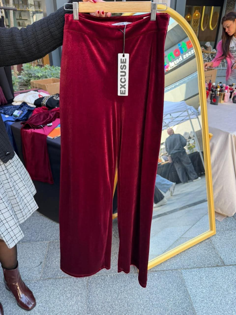 طقم مخمل انيق  Burgundy Velvet Set