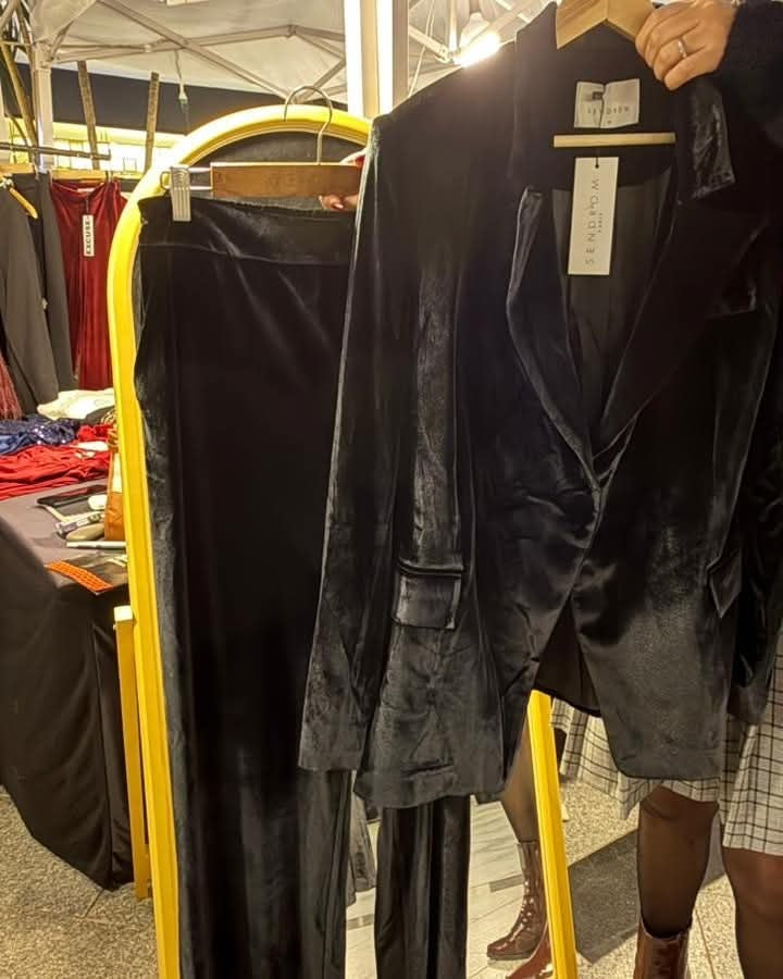 Big Size- Black Velvet Suit -Winter Clearance  بدلة مخمل اسود فاخرة -تصفية شتوية